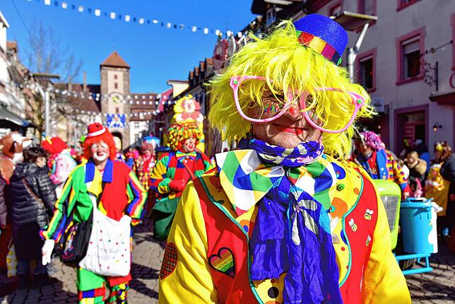 Bild 5: Fasnetmontag in Villingen: Die Südstadtclowns ziehen alle Blicke auf sich – jetzt die Bilder sehen!