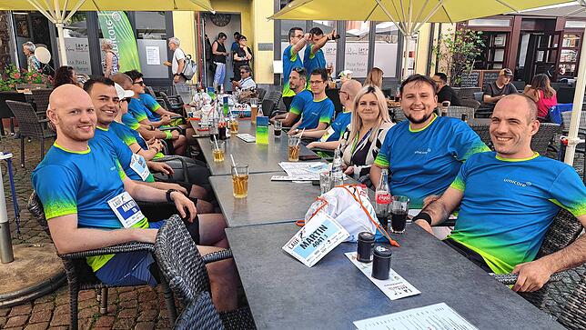 Bild 2: Mehr als 2500 beim Trompeterlauf – das sind die Bilder