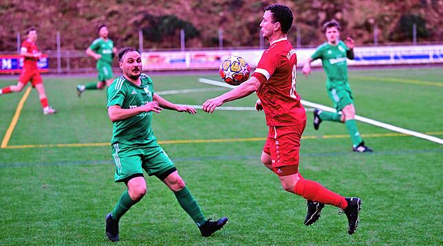 Bild 14: SV Waldhaus gewinnt 2:1 beim FC Schönau – und wir haben Fotos!