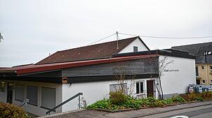 Kostenexplosion bei der Sanierung der Turn- und Festhalle in Sipplingen. Ursprünglich ging die Gemeinde von rund 2 Millionen Euro aus, ...