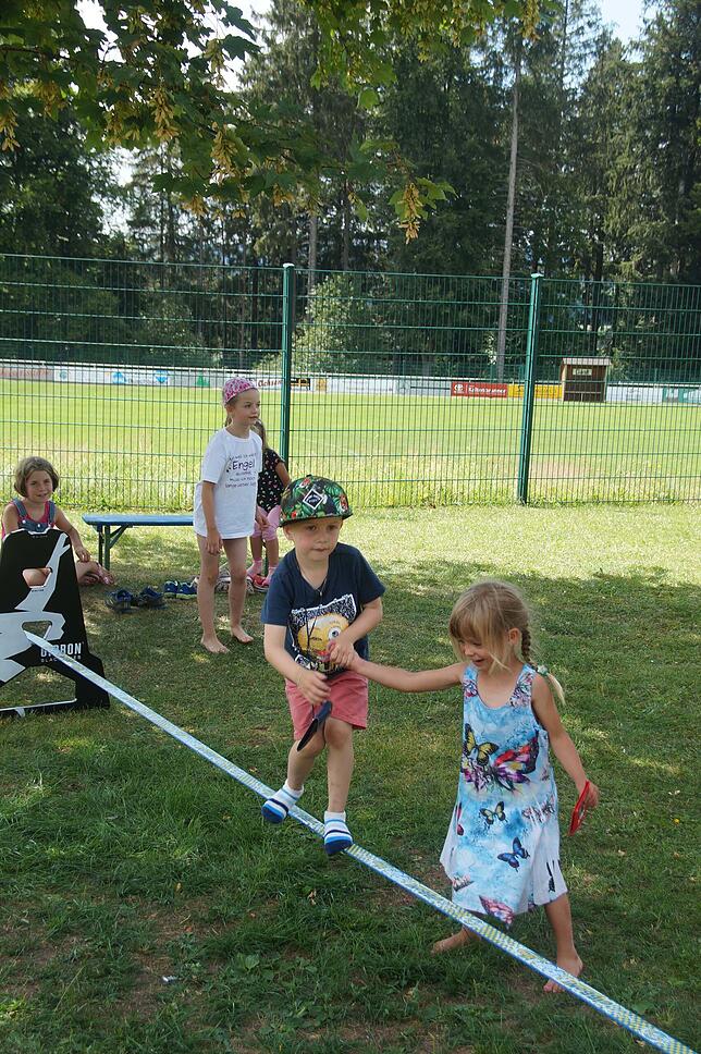 Furtwangen, Schwarzwaldhalle Neukirch, Sa/So, 27./28.7., 18/11 Uhr: Am ersten Ferien-Wochenende findet wieder der traditionelle Dorfhock ...