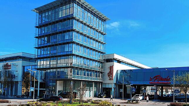 An dieser Stelle soll in VS-Schwenningen das neue Einkaufszentrum stehen. Doch die Planungen verzögern sich weiter.