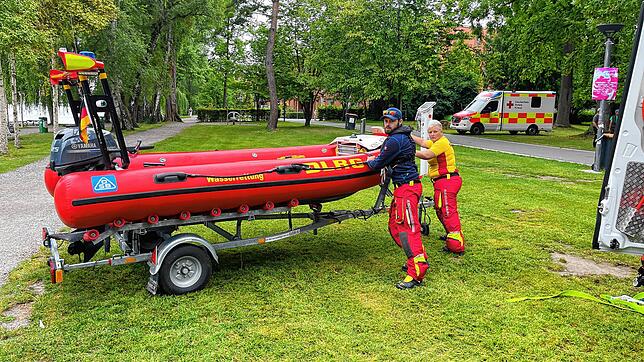 Bild 12: Person am Seerhein vermisst: Bilder der Suche in Konstanz