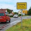 Am Ortseingang von Iznang soll künftig eine Querungshilfe dafür sorgen, dass Fahrzeuge langsamer fahren.