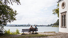 Die Schmugglerbucht bietet einen herrlichen Blick auf Konstanz, der sich nicht nur beim Seenachtfest lohnt.