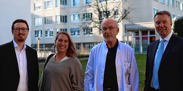 Sie freuen sich, dass der Kreißsaal ab dem 1. April wieder rund um die Uhr geöffnet sein kann (von links): Thomas Beringer, ...