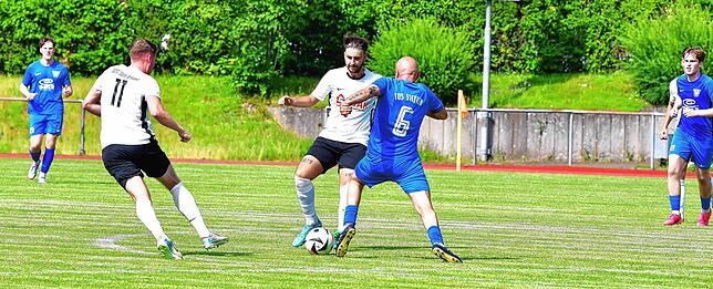 Bild 30: SG FC Wehr/Brennet besiegt den TuS Stetten mit 7:1 – und wir haben Fotos