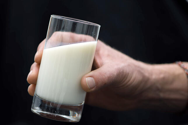 Was in der Milch steckt, und welche Milch sich wie nennen darf, hat die EU festgelegt.