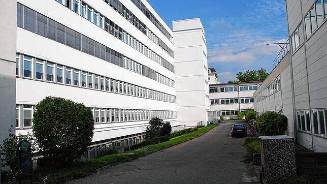 Hier hat bald die Wirtschaftsförderung ihren neuen Sitz. Sie zieht mit ihren sieben Mitarbeitern ins Gebäude 3-5 in der Bücklestraße auf ...
