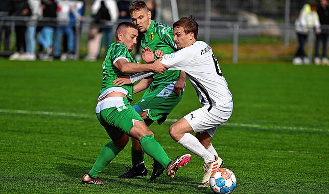 Bild 10: FC Wittlingen setzt sich mit 2:0 beim SV Herten durch &ndash; und wir haben Bilder!