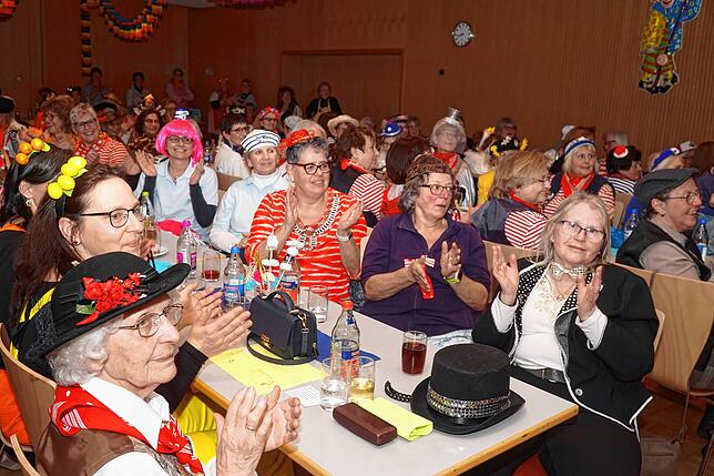 Bild 5: Die schönsten Bilder der Wieberfasnet in Villingen: Fasnet mit der Frauengemeinschaft St. Bruder Klaus
