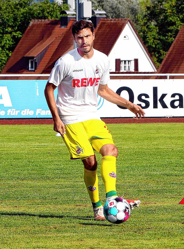 Jonas Hector, hier beim Testspiel gegen Union Berlin im Zeppelin-Stadion in Friedrichshafen.