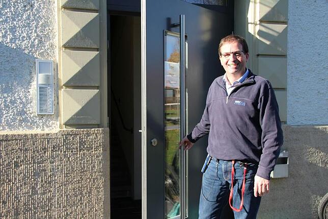 Gabriel Henkes ist Leitender Sozialarbeiter im Zentrum für Psychiatrie Reichenau (ZfP) und versucht, die Patienten wieder in ein ...