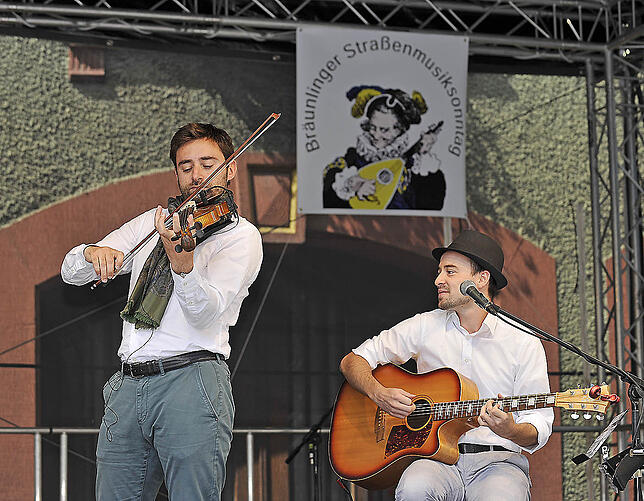 Bild 27: Wenn Gaukler und Musiker in der Zähringerstadt regieren: Impressionen vom Straßenmusiksonntag in Bräunlingen
