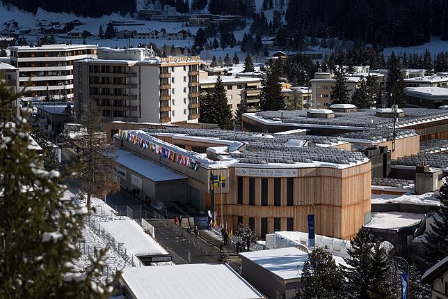 Seit 1971 findet das Weltwirtschaftsforum im Kongresszentrum in Davos statt.