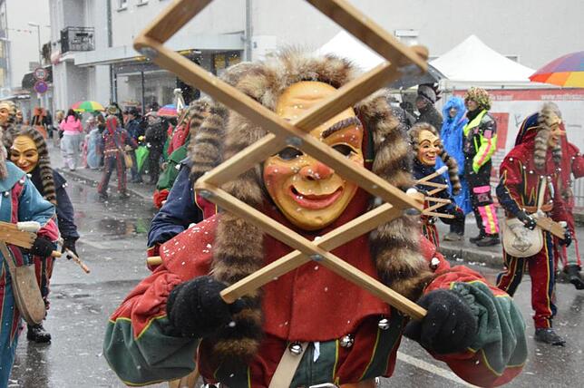 Bild 3: Bilder vom Narrensprung beim Ringtreffen des Alemannischen Narrenrings (Teil 3)