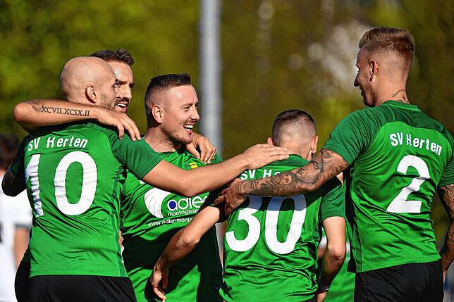 Bild 17: SV Herten besiegt den TuS Efringen-Kirchen mit 4:0 &ndash; und wir haben Bilder!
