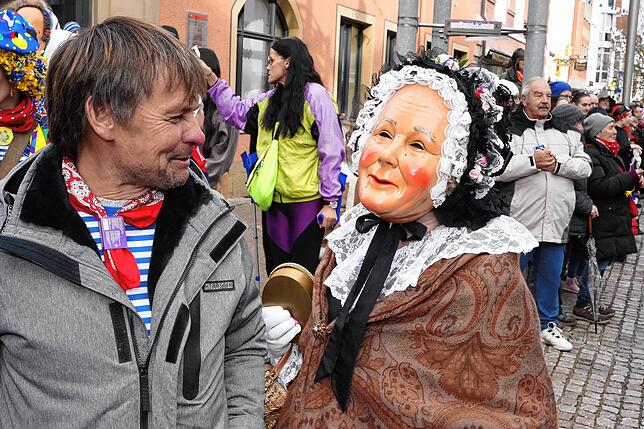 Bild 19: Montags-Umzug der Narrozunft, Teil 3