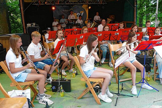 Bild 17: Döggingen im Feierlaune: Waldfest zieht Hunderte Besucher an - die schönsten Bilder