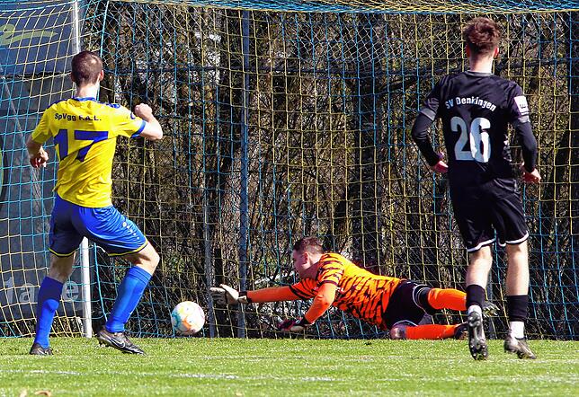 Bild 15: Die besten Bilder vom rassigen Linzgauderby zwischen SpVgg F.A.L und SV Denkingen