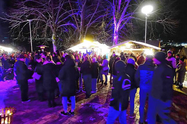 Bild 12: Bilder vom Freitag des 1. Adventsmarkts in Bonndorf