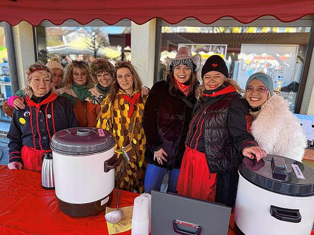 Bild 11: Närrisches Treiben beim fröhlichen Fasnetsmarkt 2025
