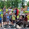 Viele Eltern, deren Kinder im Kinderhaus Bullerbü untergebracht sind, fühlen sich mit der Betreuung in dem naturnahen Kindergarten sehr ...