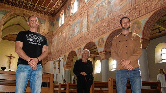 Die Wartungs- und Reinigungsarbeiten in der Reichenauer St. Georgs-Kirche sind weitgehend abgeschlossen. Jetzt werde noch eine neue ...