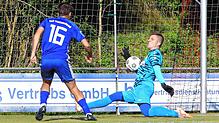 Niklas Gassner (rechts) vom FV Walbertsweiler-Rengetsweiler hat es in unsere Top-Auswahl geschafft.