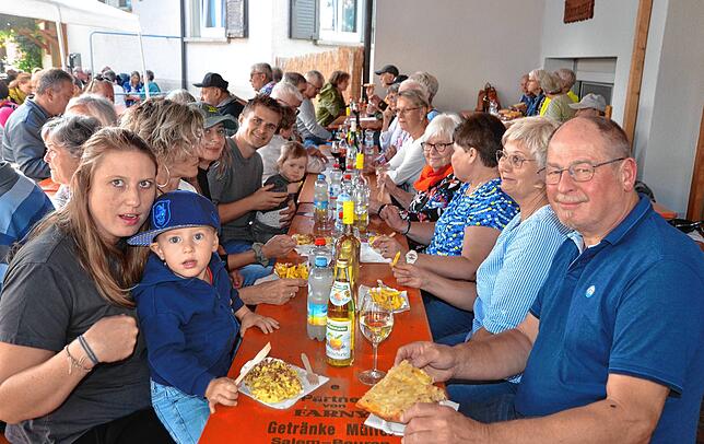 Bild 33: Feierabendhock beim Bermatinger Dorffest: Die schönsten Bilder