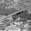 (Archivbild) So sah es rund um die Neue Rheinbrücke im Jahr 1980 aus: Die B33 sollte nach Norden weitergeführt werden. Und auf dem ...