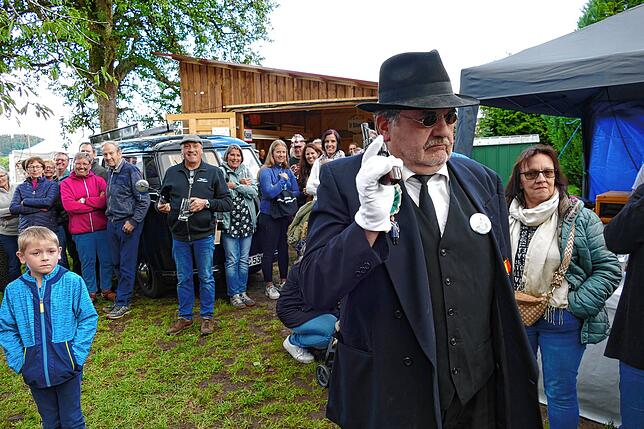 Bild 15: ACE feiern zu ihem 50. in ihrem Lustschloss auf der Hofwiese ein spektakuläres Geburtstagsfest