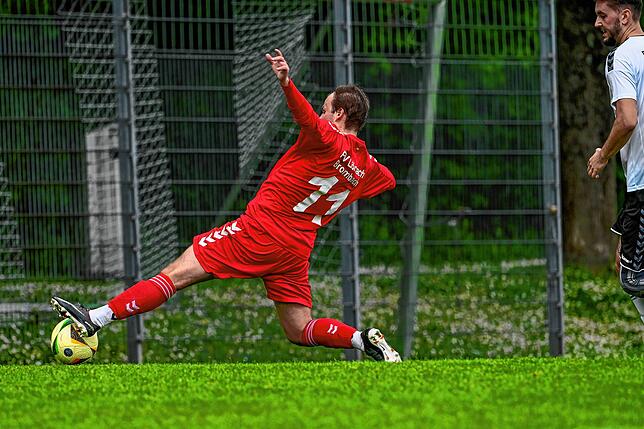 Bild 9: FV Lörrach-Brombach II besiegt den FV Tumringen im Derby mit 4:0 – und wir haben Fotos!