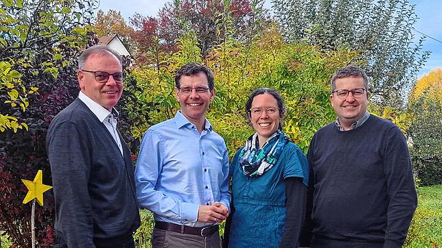 Das neue Leitungsteam (von links): Pfarrer Johannes Kienzler, Tobias Sentz, Veronika Kreutz und Claudius Dufner. Bild: Dekanat Neustadt/Walz