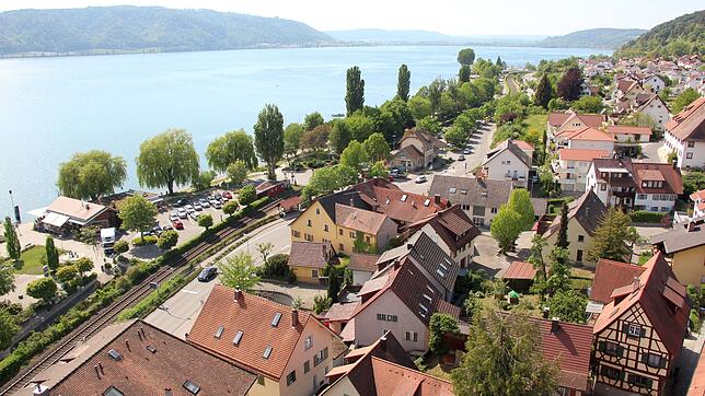 Eigentumswohnungen sind in Sipplingen rar. Das Dorf ist geprägt durch Eigenheime. Bei einem angestrebten Verkauf dürfen die Grundstücke ...