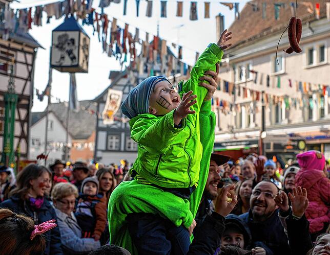 Bild 12: Bilder vom Schmotzigen Dunschdig in Meßkirch (Teil 1/3)