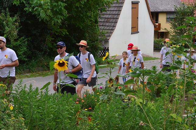 Bild 9: Bilder vom Dorfspiel und dem Partyabend des Zeltlagers der Jugendfeuerwehren des Landkreises Konstanz
