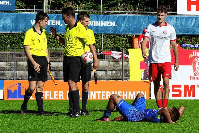 Bild 6: Rasantes 2:2 zwischen SC Pfullendorf und 1. FC Rielasingen-Arlen. Wir waren mit der Kamera dabei!