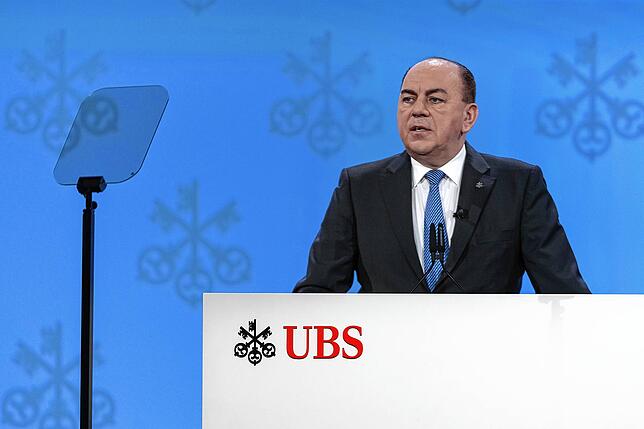 Als Verwaltungsratspräsident der Schweizer Großbank UBS sanierte Weber in den 2010er-Jahren das angeschlagene Geldhaus. Im Frühjahr 2022 ...