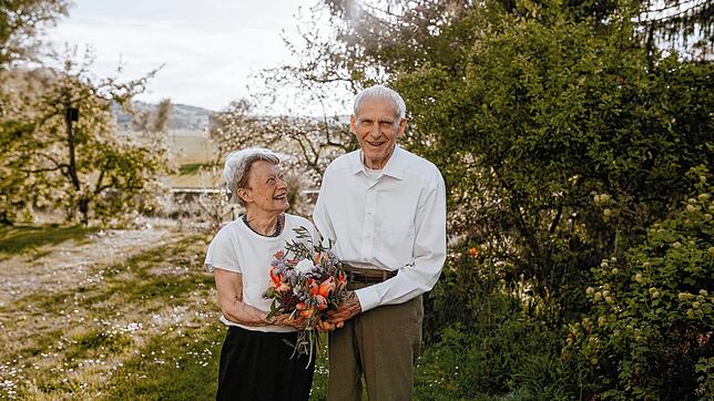 Umzug im Alter: Elisabeth und Nikolaus Hohn wurde die diamantene Hochzeit in Gottmadingen zu einem unersetzlichen Moment.