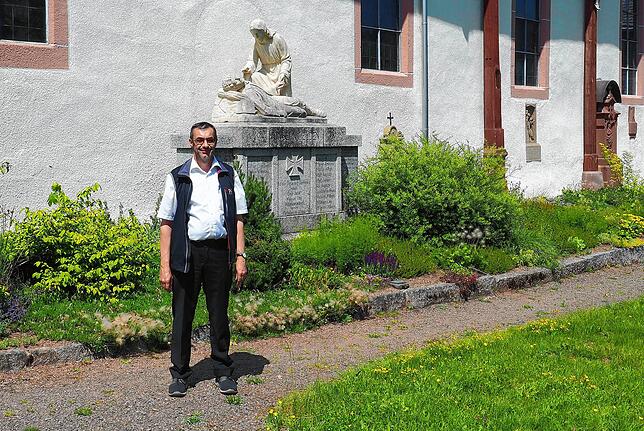 Ernst Winterhalder von der „Kalten Herberge“ ist aktuell einer der besten Kenner seiner Uracher Heimatkirche.
