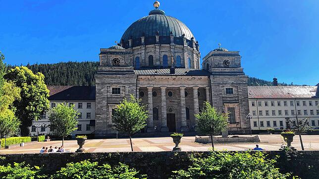 In St. Blasien spielt bald nicht nur der Dom eine Rolle. Hier wird im Juli für eine Serie gedreht. Dafür werden noch Komparsen gesucht.