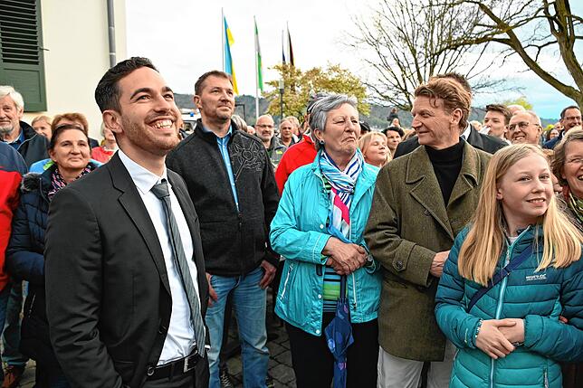 Bild 6: Bilder vom Wahlsieg von Christoph Stolz bei der Bürgermeisterwahl in Bodman-Ludwigshafen (1)