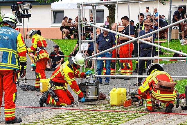 Bild 9: Wettkämpfe bei hitzigen Temperaturen in Berau – Teil 2