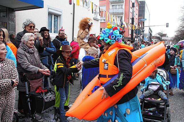 Bild 17: Fasnets-Umzug der Poppelezunft in Singen &ndash; Teil 1