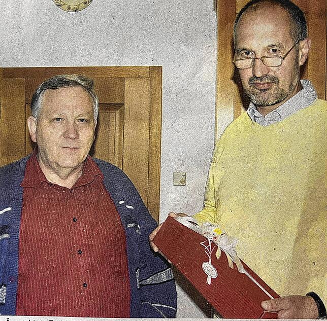 Die Bürgerinitiative „Selbstständige Gemeinde Berau-Brenden e.V.“ mit dem Vorsitzenden Manfred Isele und dem stellvertretendem ...