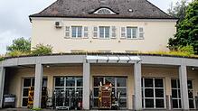 Der ehemalige DHL-Zustellstützpunkt in der Bahnhofstraße wird derzeit leergeräumt. Auf dem Areal will ein Investor einen Gebäudekomplex ...