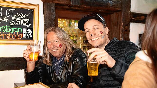 Bild 11: Ho Narro! In den Konstanzer Gassen wird immer noch Fasnacht gefeiert