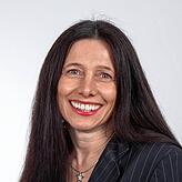 „Wir sind mit den Versicherungen auf einem guten Weg“, Claudia Dolzer, Prokuristin Tschamber.