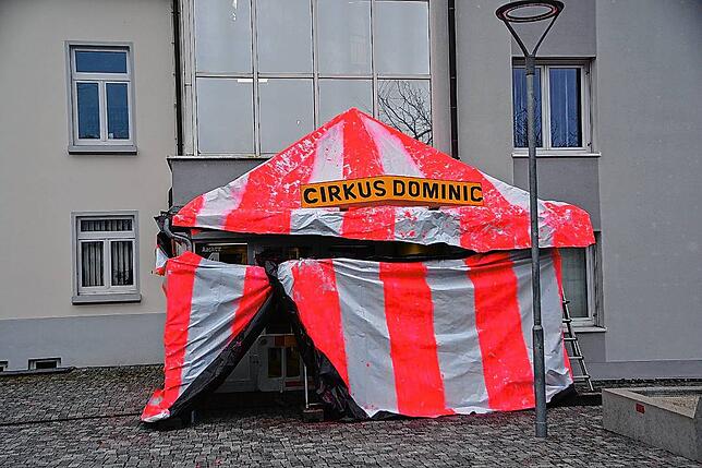 Bild 19: Fasnacht 2025 in Oberuhldingen: So spektakulär war der Rathaussturm – Alle Bilder hier!